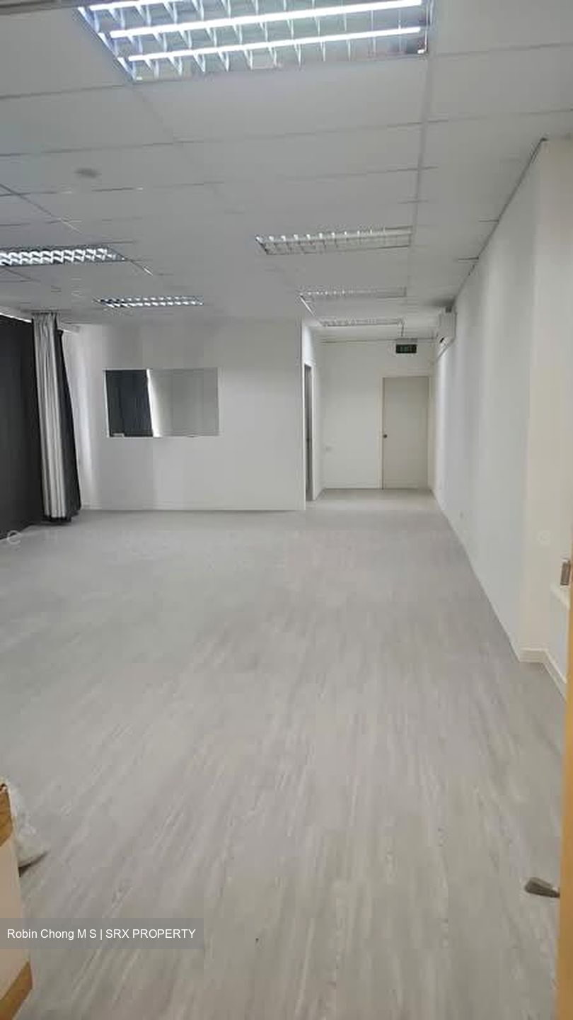 Ingolstadt Centre (D13), Office #593476061